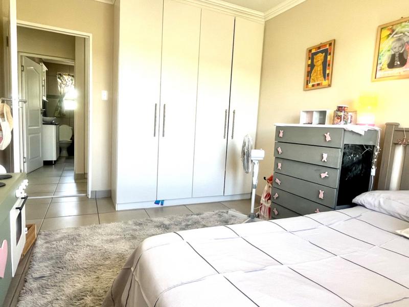 3 Bedroom Property for Sale in Reebok Western Cape